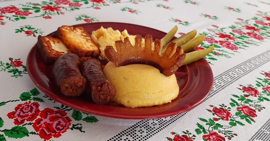 A Canadian's fascination for Romania: "Mămăliga is made by the gods!  People are the friendliest in the world"