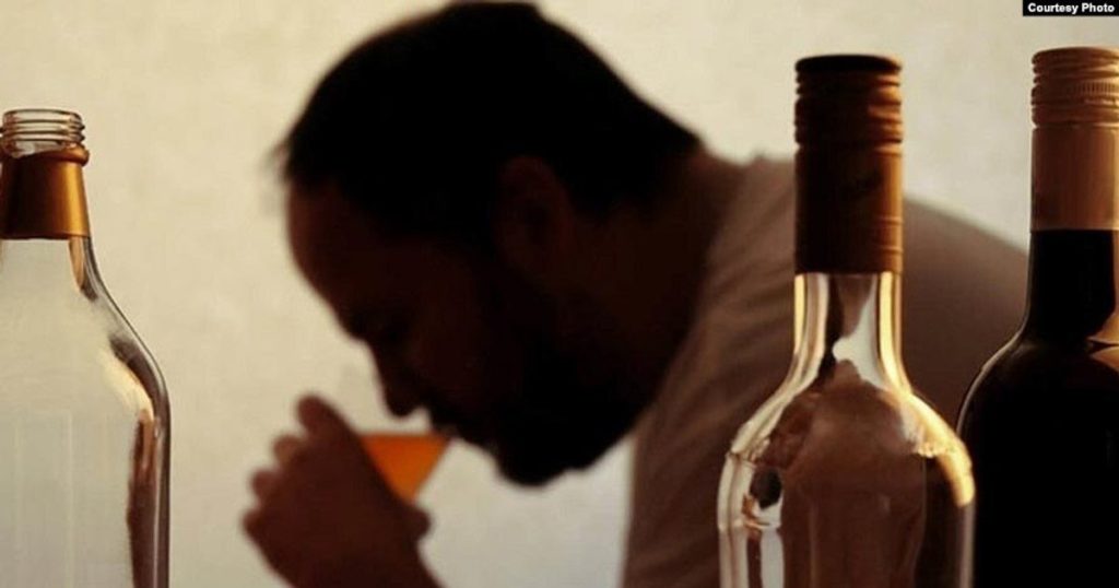 Alcohol addiction, the turning point.  Psychiatrist: "From euphoria to depression is a small step"