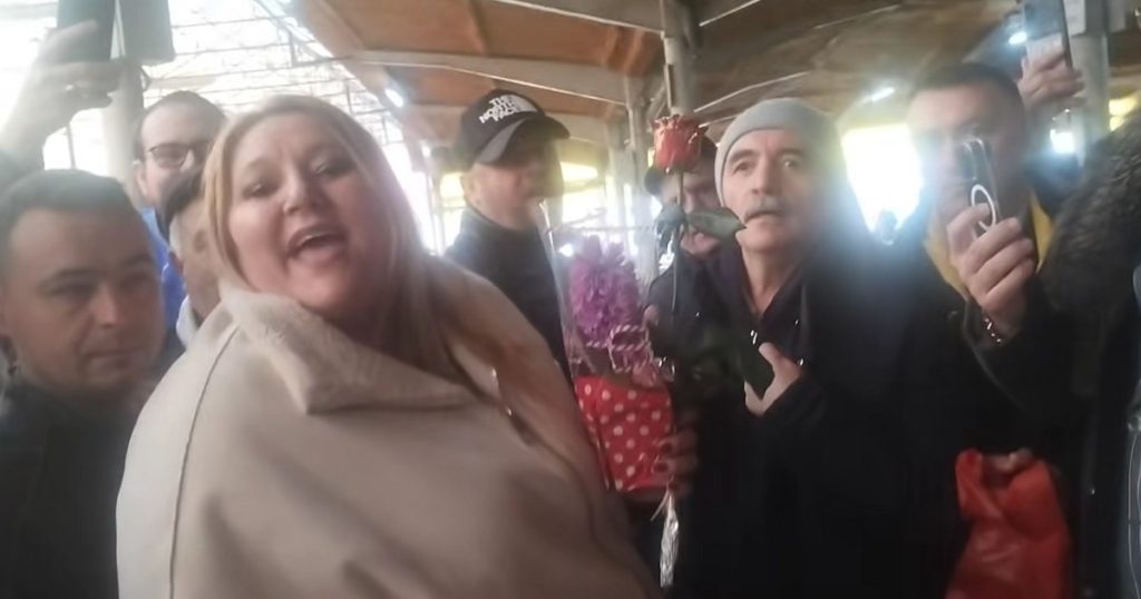 Diana Șoșoacă, picked up by a brailean, for the visits to the Russian Embassy: "Bravo me because I have tupeu!"  VIDEO