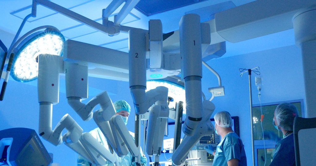 How do you recognize an abdominal hernia?