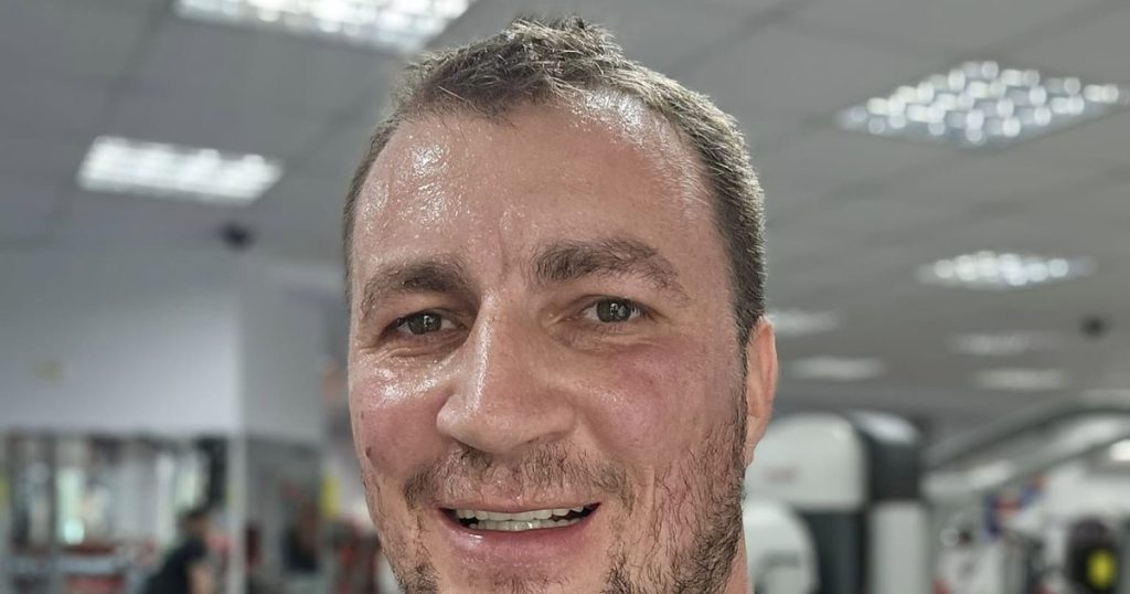 Policeman Godină, sorry for the comments made on the side of the song "Macarena".  "I never intended that for a moment"