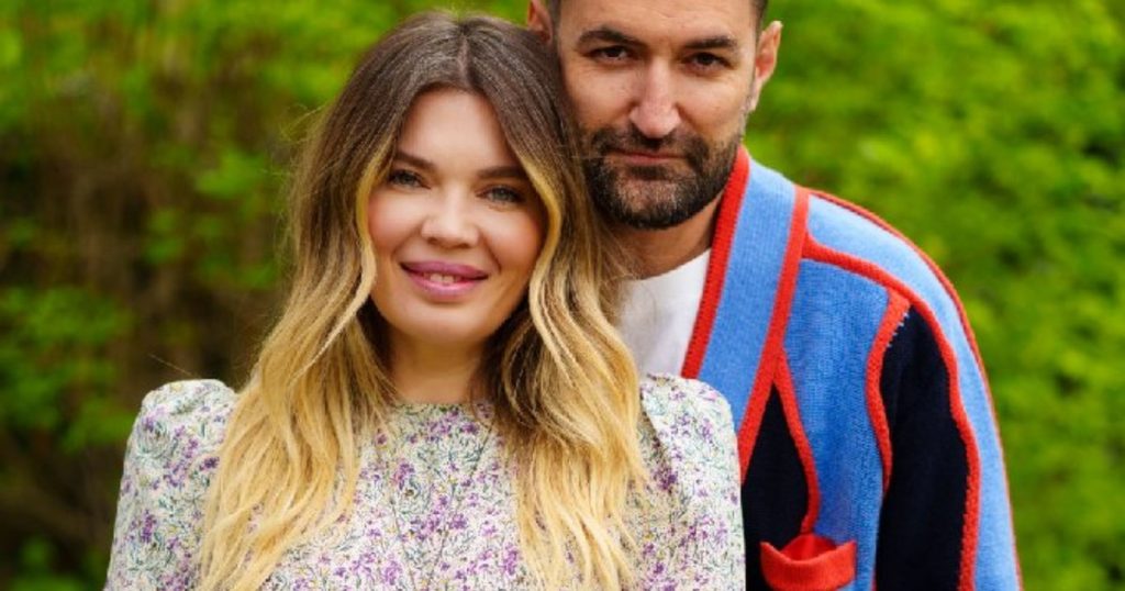 What Gina Pistol looks like after a radical change of look.  "For how much money I gave, I had to cry with happiness" PHOTO