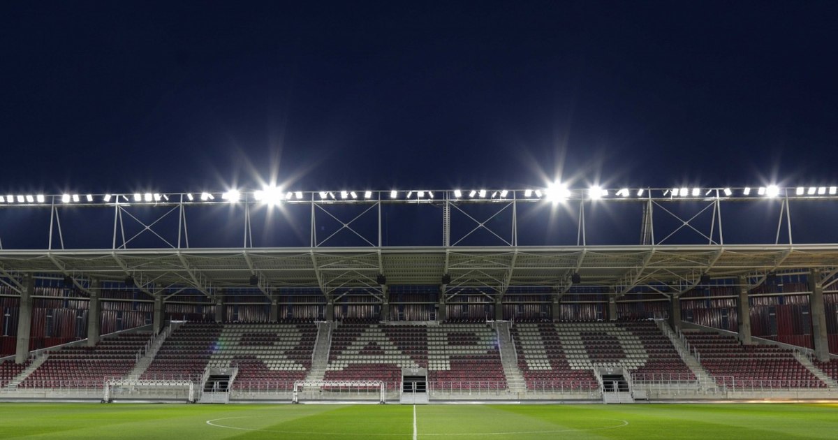 16 members of the Rapid gallery, detained by prosecutors.  The pyrotechnic materials, hidden in a "secret room" at the Giulesti Stadium