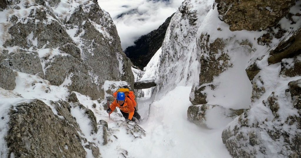 A corner of heaven hidden in the Bucegi Massif.  The route is accessible regardless of the season VIDEO