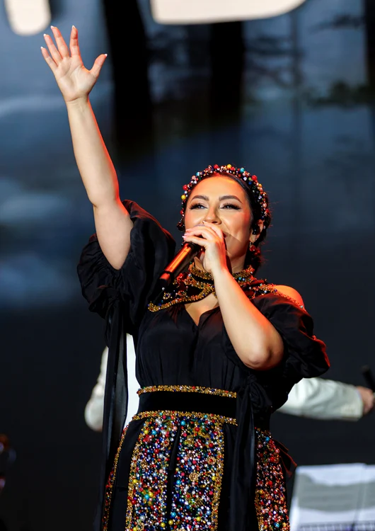 Andra in concert in London