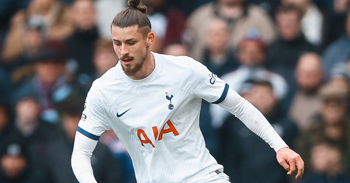 Coach Postecoglou's reaction after the nightmare game in which Radu Drăgușin was the first starter