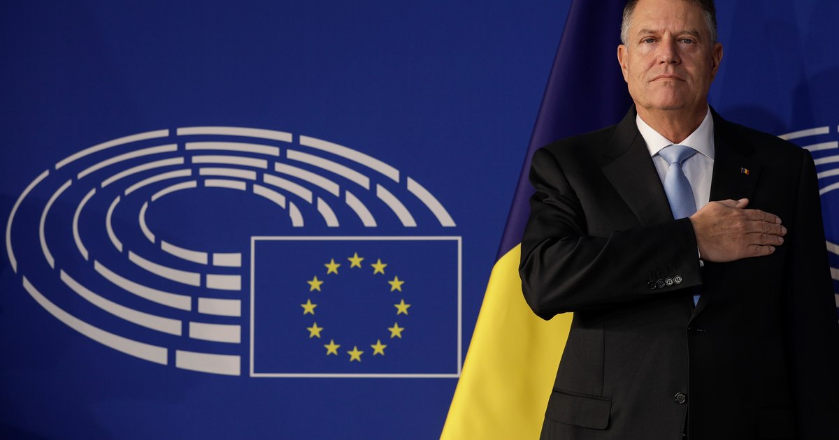 Iohannis promulgated the law to stop food waste.  What benefits does the normative act provide for?