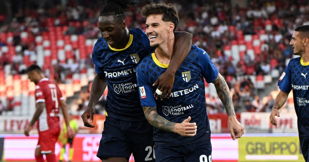 Marcel Răducanu destroys the transfer of Dennis Man to Borussia Dortmund.  "Let's be serious!"