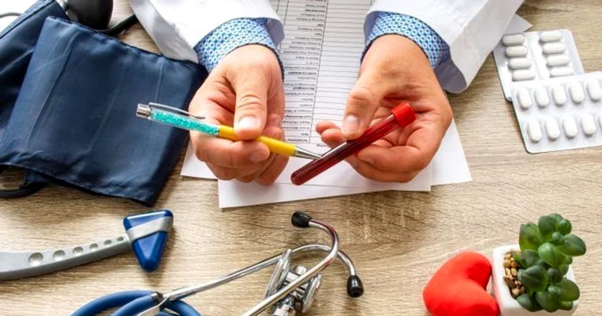 One in three Romanians has an iron deficiency without knowing it.  How is pernicious anemia treated?