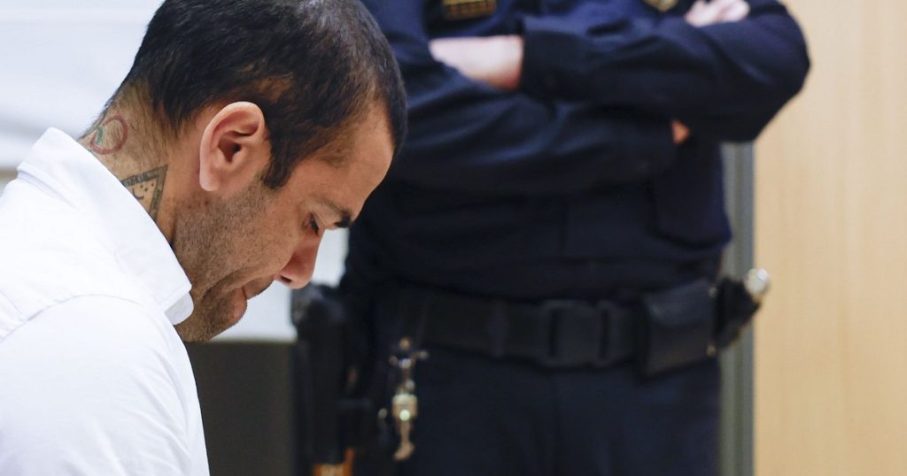 The footballer Dani Alves sentenced to 4 and a half years for rape could receive a higher sentence.  Prosecutors are appealing