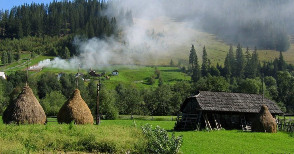 What do you like in Romania that you can't find anywhere else?  "Pragmatically, it would give me a minus, but my soul is happy at home"