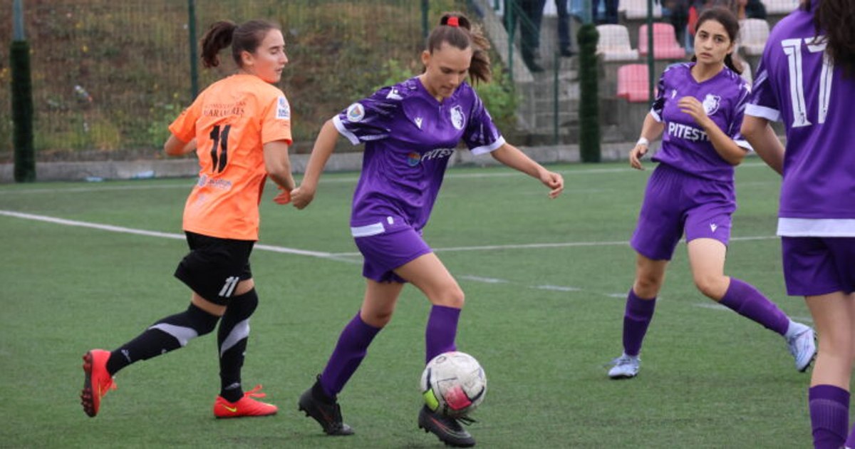Women's football match, in Pitesti, turned into a K1 fight: the footballers fought with fists and feet