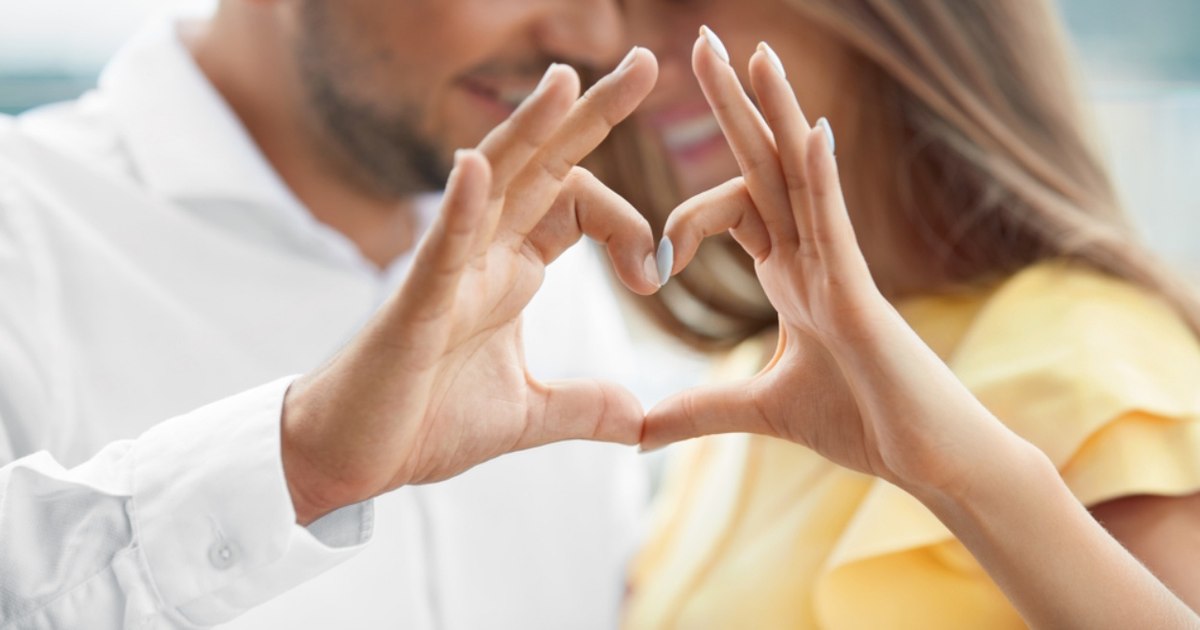 6 key phrases in happy couples.  Psychologists analyzed more than 30,000 relationships