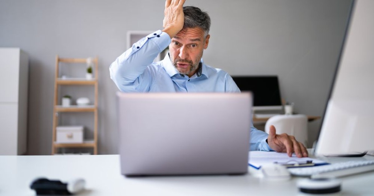 How a Romanian was left without 180,000 euros in his account.  Police announcement