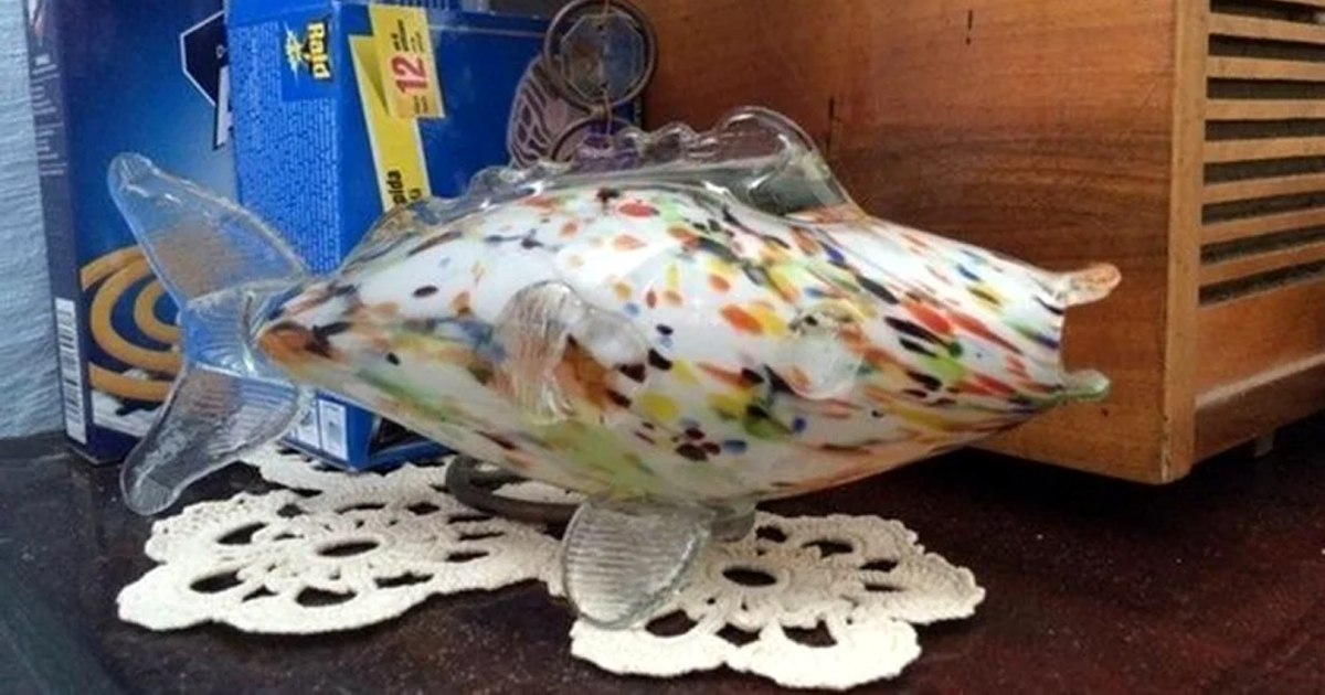 How much is the colorful glass trinket that the Romanians used to put on the TV sold for