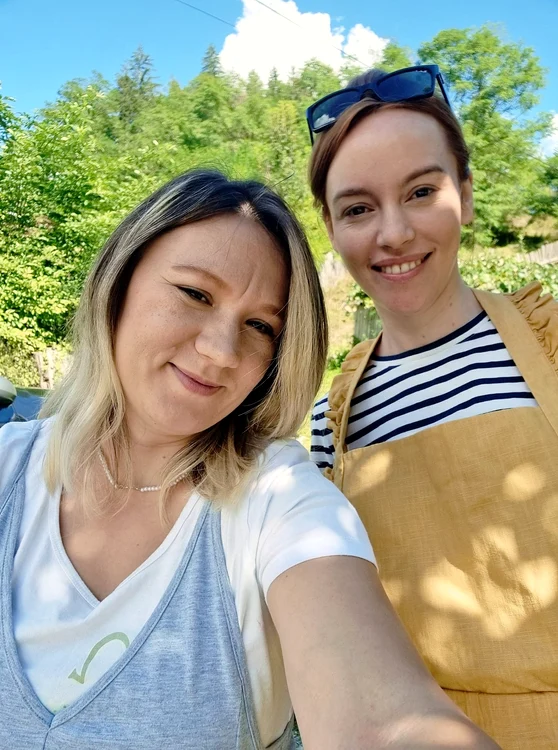 Alexandra Lopotaru and Olimpia Melinte Photo Discover Voineasa Facebook