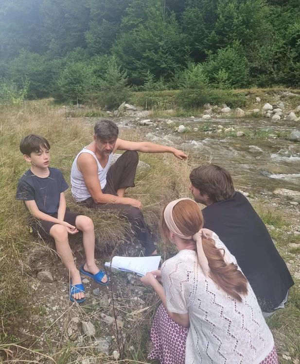 Images from the filming in Voineasa Vâlcea for the movie Fântâna Foto Olimpia Melinte FB