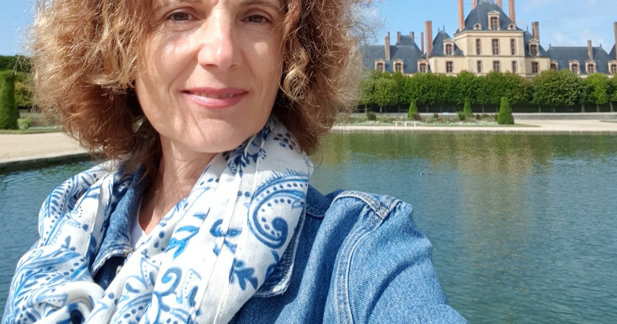 Mathematics in four steps, with an addition from nature.  Award-winning teacher: "Life is a school"