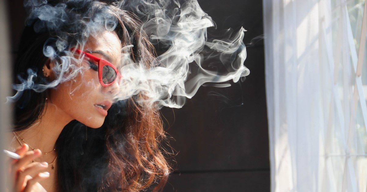 Smoking keeps you thin.  Myth or reality.  What a new study shows