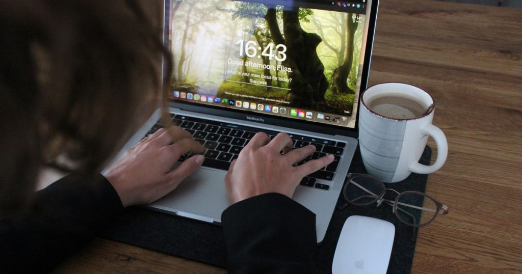 The woman who met her boyfriend on LinkedIn.  "It's a great dating tool"