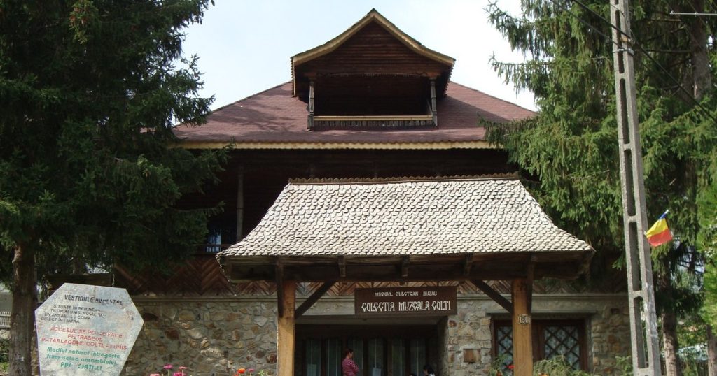 Weekend destination.  The Amber Museum houses the largest nugget of Romanian in the world VIDEO