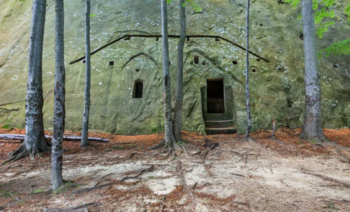 SOURCE placesinromania.ro