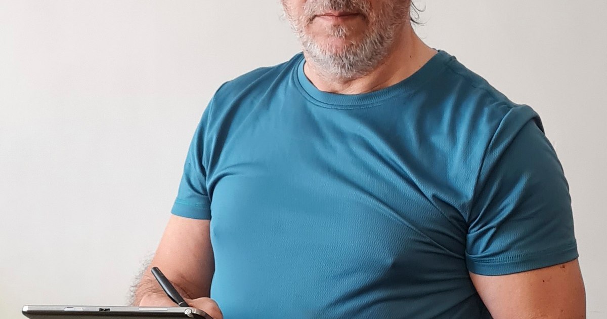 "30 years of press", a new exhibition of a prolific Romanian cartoonist