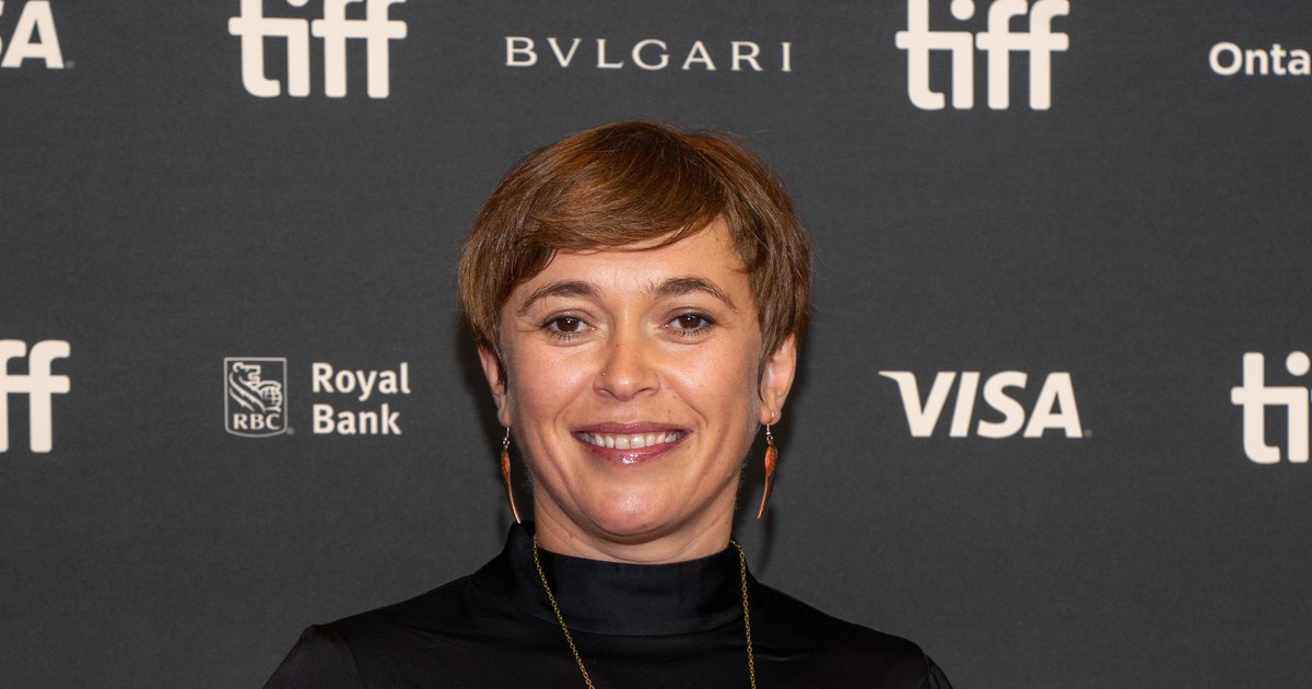 An actress from Romania is making a career in Canada.  Cătălina Pop: "I really like the process of building a character"