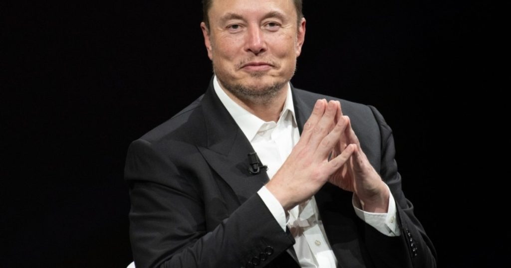 Artificial intelligence is leaving us jobless.  Elon Musk: "None of us will probably have a job"