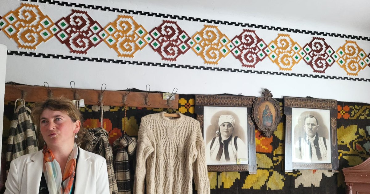 Ciocănești, the village-museum with sealed houses.  Report from the Dornel Land, Romania's fairytale place PHOTO