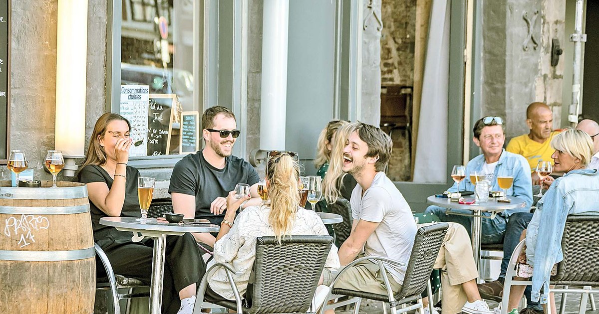 Cities in Romania where the use of laptops is prohibited in certain cafes.  "We live off the consumption of our guests"