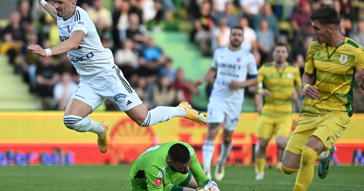 FC Botoşani remains in the Superliga, after the narrow victory in the tie with CS Mioveni