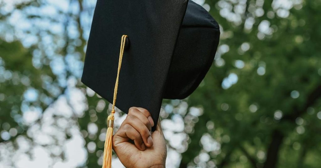 Graduation traditions in various cultures