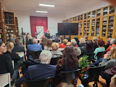 Luminita Velciu11 jpg