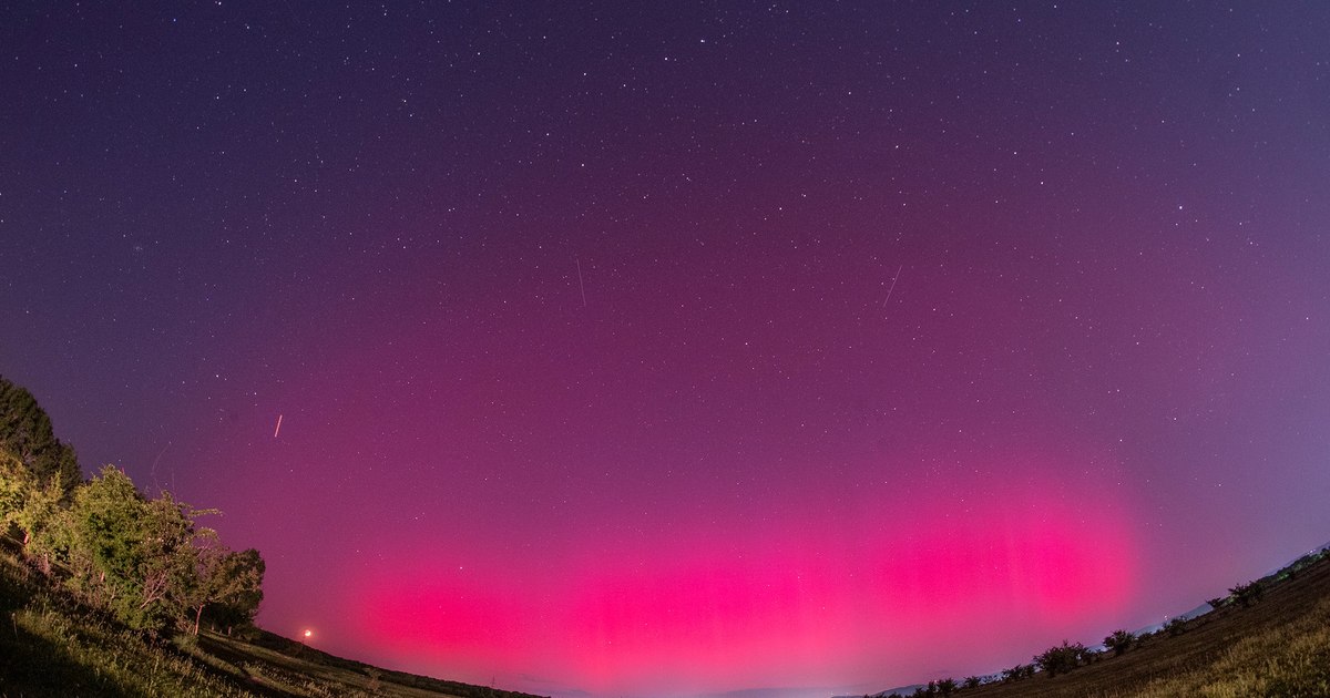 The aurora borealis could be visible again in early June.  What scientists say