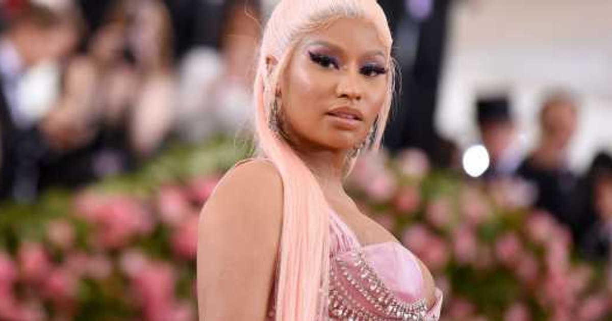 UPDATE The Amsterdam police detained the American rapper Nicki Minaj at Schiphol airport.  He only received a fine