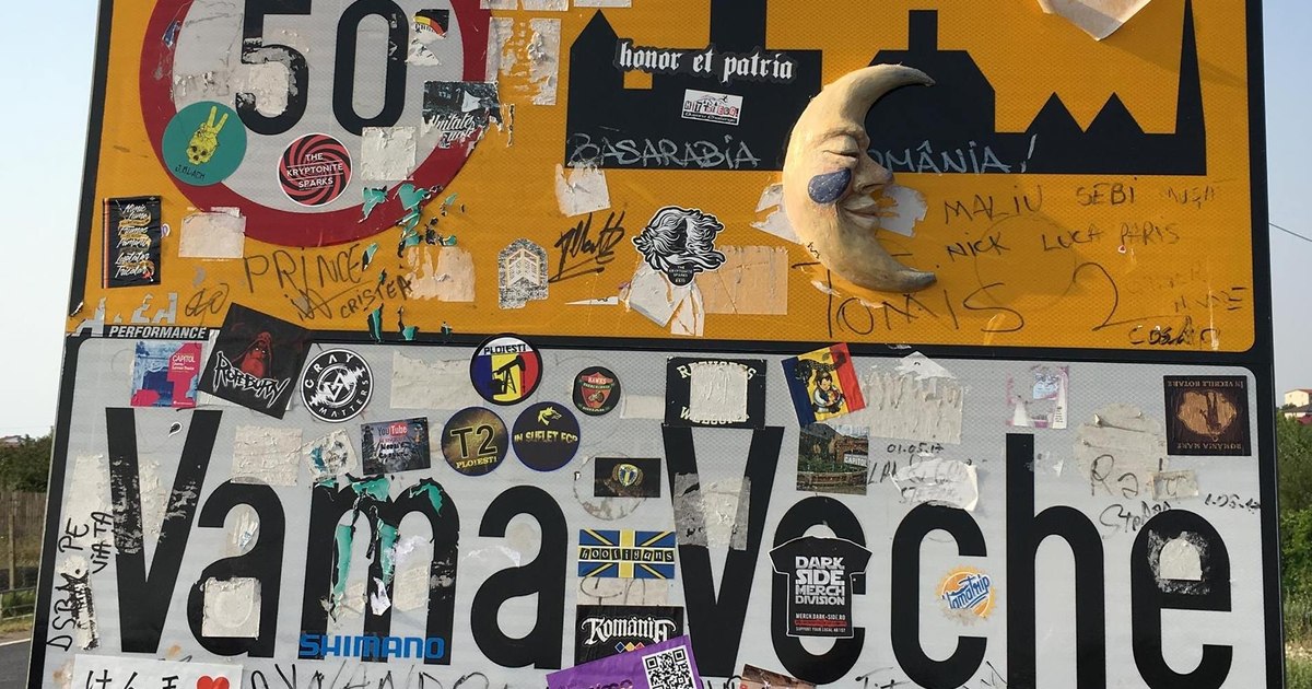 Accommodations in Vama Veche are increasingly expensive.  How much does a room cost in the hotel of Adela Popescu, Irina Fodor and Gina Pistol is not an exception