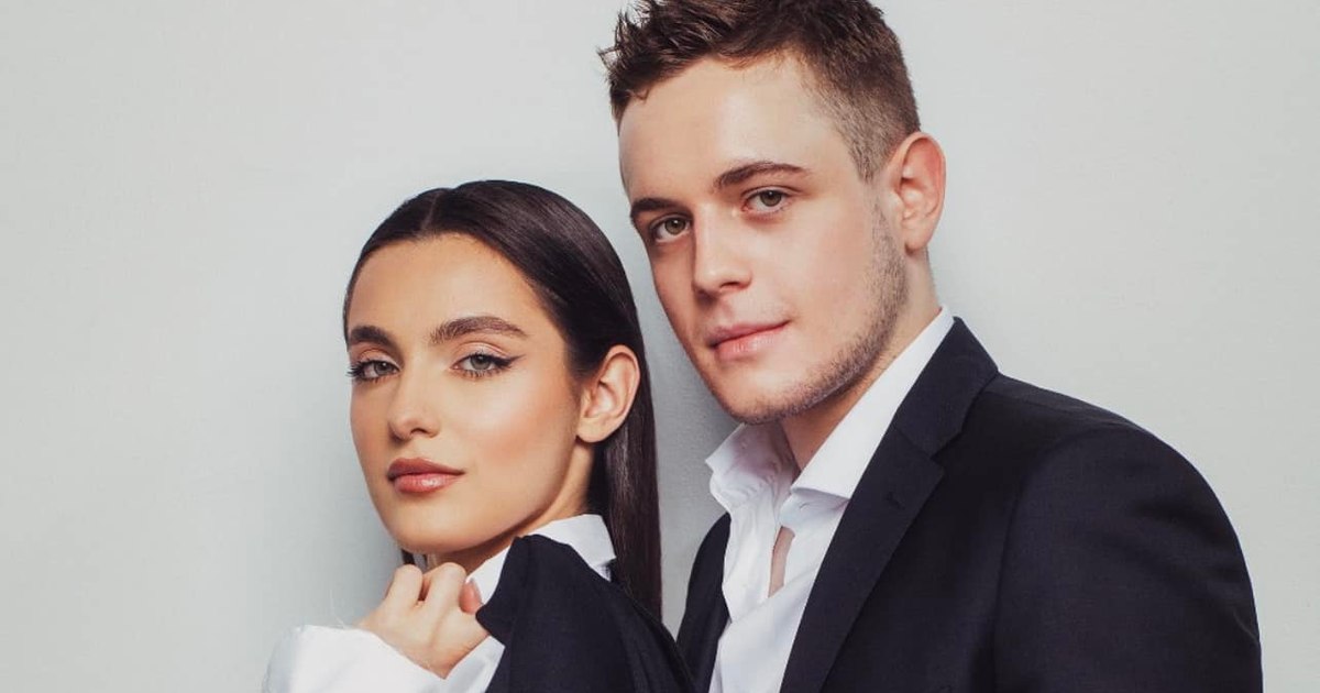 Andrea Esca's son started his career in television: "The merry gang has a new member.  Welcome, Aris!”  What TV station does he have a contract with?