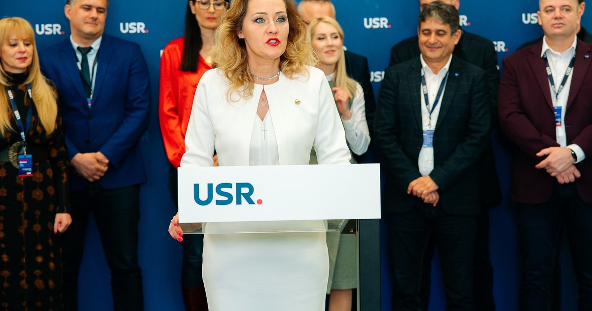 Elena Lasconi threatens to resign if she does not have a majority in the USR National Bureau.  "You can't force love"