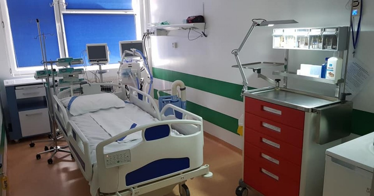 Intensive Care Doctor, serious accusations against Minister Rafila.  Beds of large burned "out of pen", like at Colectiv