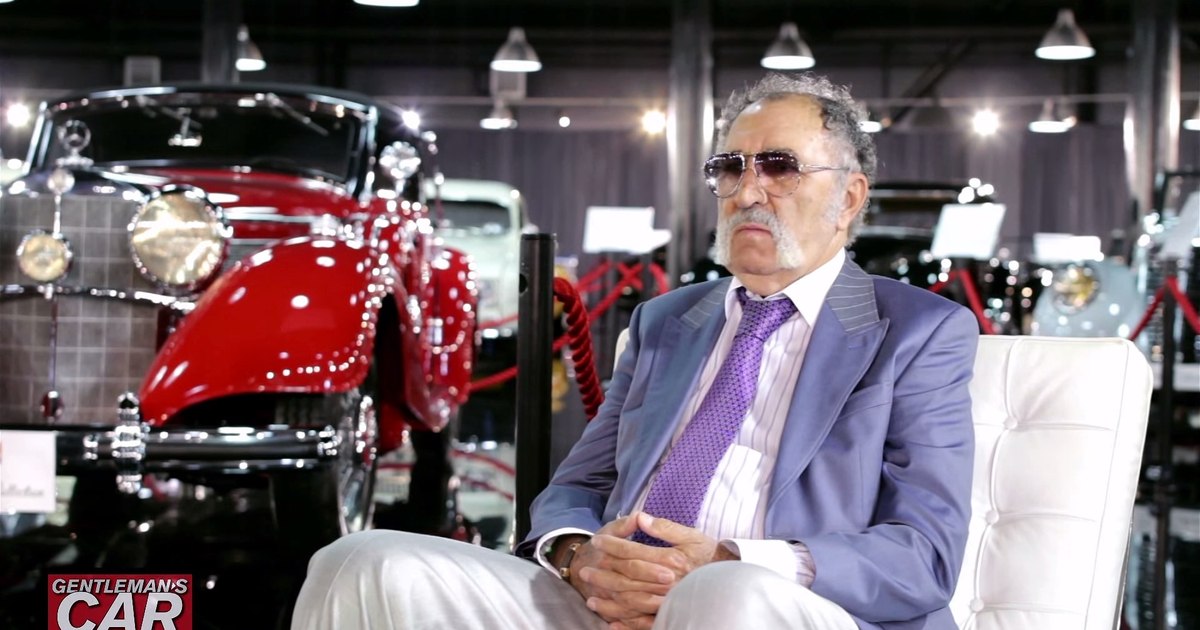 Ion Ţiriac set his sights on a castle with a special history.  Who is buried in the yard and how much it would cost the billionaire