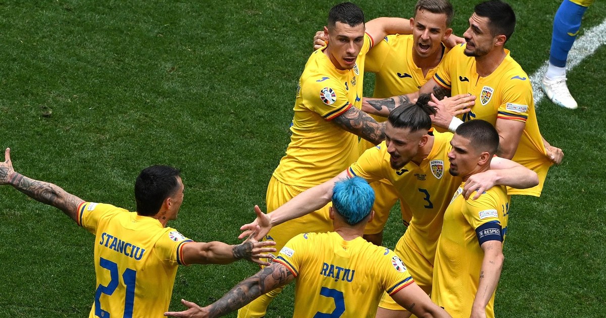 Wave of ironies addressed to Iohannis after he congratulated the Romanian national team: "What a miracle, some were left without a voice, and others got a voice"