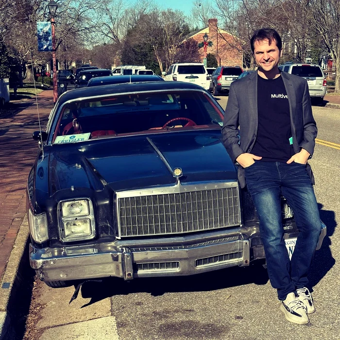 Sebastian Burduja's collector car - Chrysler Cordoba, named Candy Photo: Facebook