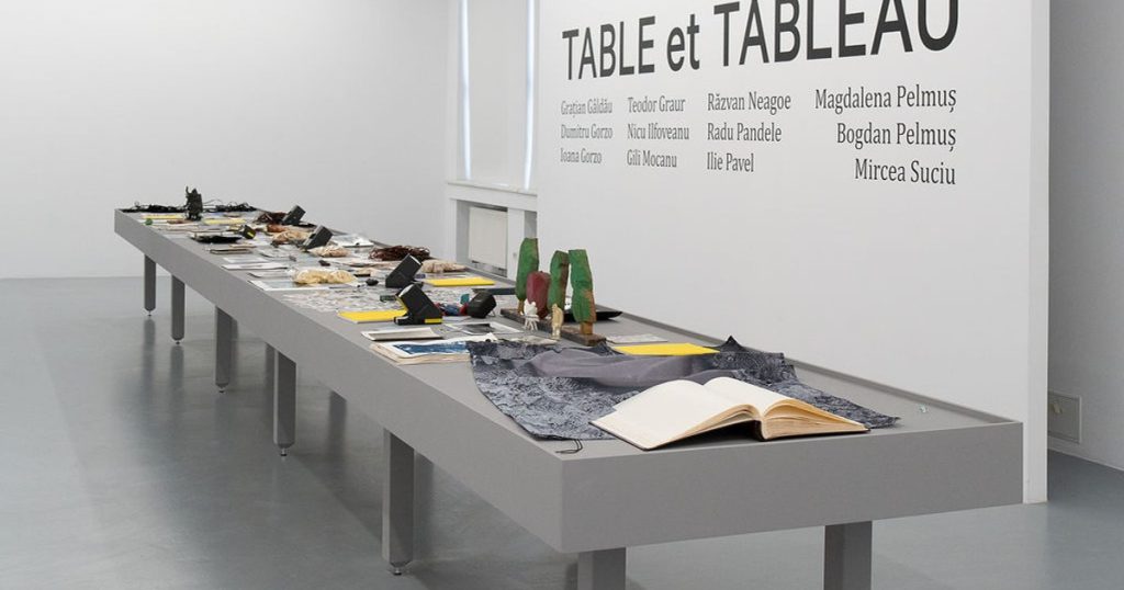 12 artists exhibit at the Arsmonitor art gallery: "Table et Tableau".  Until the works can be seen
