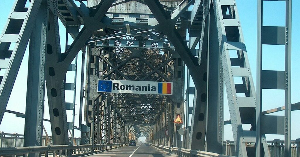 Alternative routes to the Giurgiu-Ruse Bridge undergoing repairs