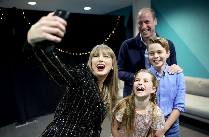 Taylor Swift, selfie with some of the members of the British royal family.  Photo: Instagram