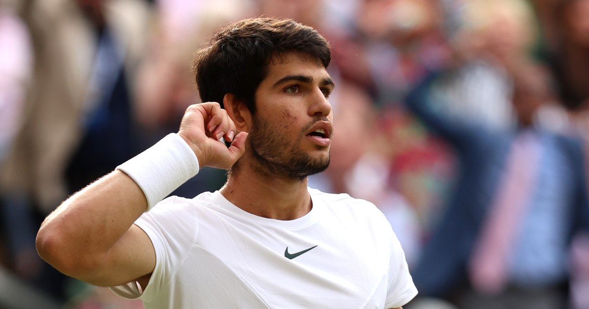 Carlos Alcaraz, hesitant answer to the question of who is the greatest tennis player of all time