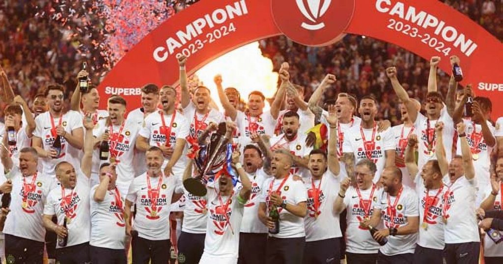 FCSB conquers the Romanian Supercup in Ghencea.  Crushing victory against Corvinul Hunedoara with 3-0