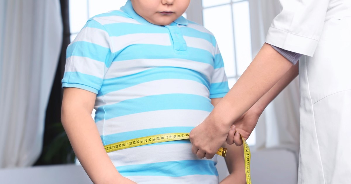 Gloomy predictions.  In the next ten years, one out of two Romanian children will be obese.  Specialists come up with a life-saving solution