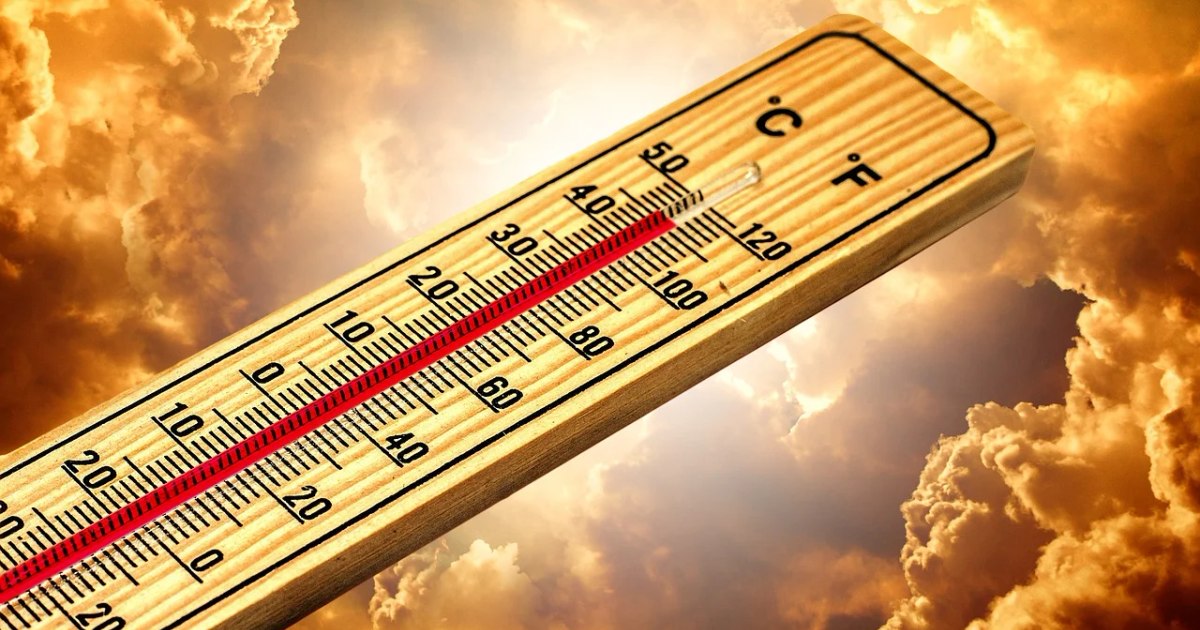 Hyperthermia, the medical emergency that threatens our lives in the heat.  What is the immediate measure that helps us